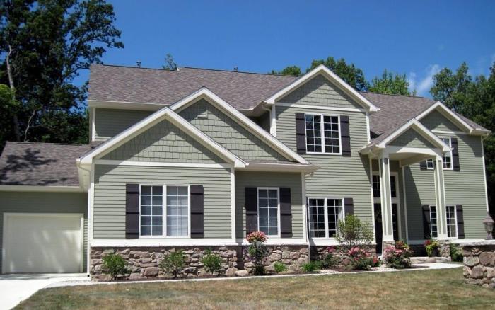 Green siding house